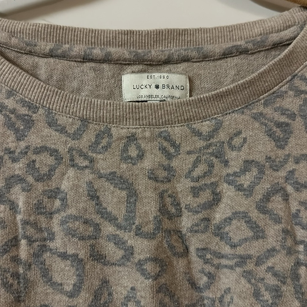 Lucky brand cheetah sweater - Picture 3 of 5